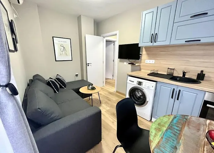 Sea Garden Apartment